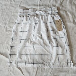 Albion Fit White Black Grid Print Athletic Skirt Size M NWT